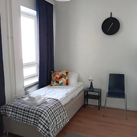 Kotimaailma Kamppi - Pieni Yksiö Huoneisto 3*