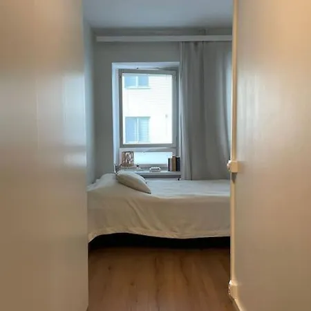 Kotimaailma Kamppi - Pieni Yksioe 3* Helsinki